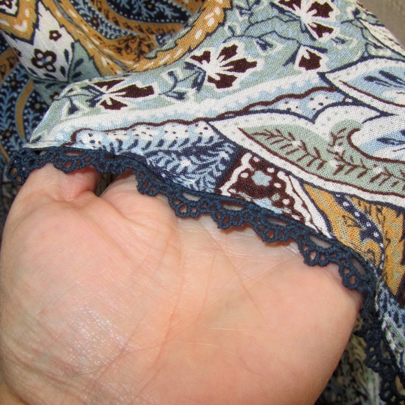 One World Crochet Detail Blouse - Picture 4 of 9